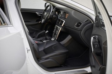 Volvo 2014 Volvo V40 Cross Country Ocean Race 1.6 diesel Blis zarejestrowany w Polsce, zdjęcie 19