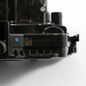 DVEŘE MERCEDES W213 MECHANIZMUS ZÁMKU LEVÝ ZADNÍ A0997304700