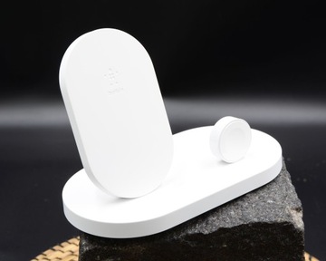 зарядная станция для Apple Watch и iPhone Belkin