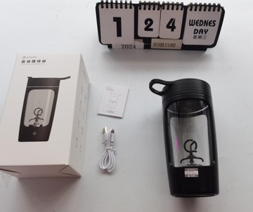 ШЕЙКЕР ДЛЯ ПИТАТЕЛЬНЫХ И БЕЛКОВ С МЕРКОЙ ДЛЯ СПОРТА С РУЧКОЙ 650МЛ