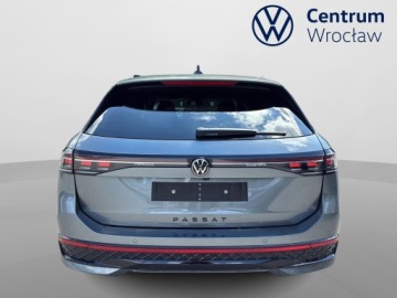 Volkswagen Passat B8 Variant Facelifting 1.5 TSI EVO 150KM 2026 Volkswagen Passat R-Line 1.5 eTSI mHEV 150 KM DSG, zdjęcie 8