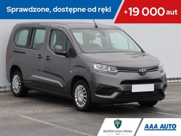 Toyota 2020 Toyota ProAce City Verso 1.5 D-4D, Salon Polska