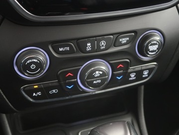 Jeep Cherokee V 2019 Jeep Cherokee 2.0 T-GDI, Salon Polska, Serwis ASO, zdjęcie 11