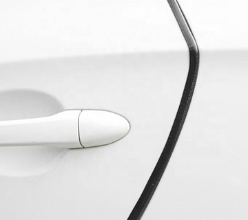 AG679F ДВЕРНАЯ ЗАЩИТНАЯ НАКЛАДКА 5М ЧЕРНАЯ