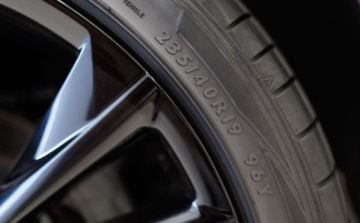 Lexus ES VII (XV70) Sedan Facelifting 300h 218KM 2023 Lexus ES 300h F Sport Dign 2.5 Hybryda 218KM, zdjęcie 28