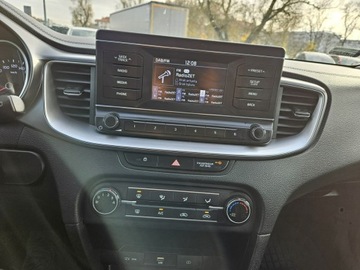 Kia Ceed III Kombi 1.6 CRDi 136KM 2021 Kia Cee&#039;d 1,6 diesel 136KM salon polska, zdjęcie 11