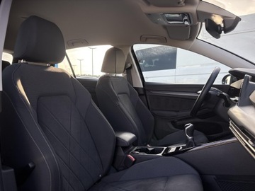 Volkswagen Golf VIII Hatchback 1.5 TSI EVO 150KM 2023 Volkswagen Golf 1.5TSI 150KM Style (Bezwypadkowa,, zdjęcie 26