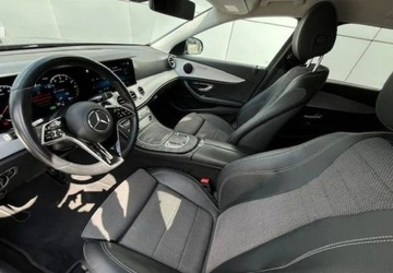 Mercedes Klasa E W213 2021 Mercedes-Benz Klasa E Plug-In Polift Automat Kamera Ambiente Navi Vi, zdjęcie 16