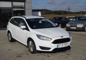 Ford Focus III Kombi Facelifting 1.0 EcoBoost 100KM 2015 Ford Focus 1.0BENZ Bezwypoadkowy Oplacony Super Stan Benzyna 100KM, zdjęcie 4