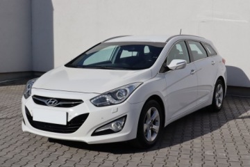 Hyundai i40 Kombi 1.6 GDI 135KM 2012 Hyundai i40 1.6 GDI, Xenon, Klima, Klimatronic, zdjęcie 1