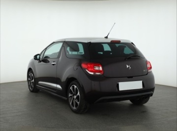 DS 3 Hatchback Facelifting 2016 1.2 PureTech 130KM 2016 DS 3 1.2 PureTech, Salon Polska, Serwis ASO, zdjęcie 3