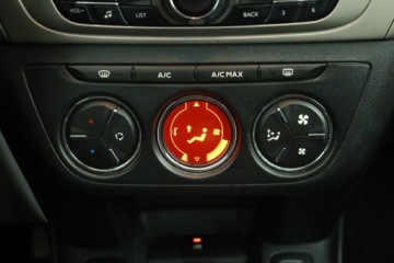 Citroen C-Elysee II Sedan Facelifting 1.2 PureTech 82KM 2019 Citroen C-Elysee 1.2 PureTech, Salon Polska, zdjęcie 9