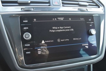 Volkswagen Tiguan II SUV Facelifting 1.5 TSI 150KM 2022 Volkswagen Tiguan SalonPL 150KM TSI DSG R-Line Premium HakKessyNavi ACC Ma, zdjęcie 19