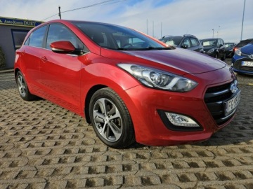 Hyundai i30 II Hatchback 5d 1.6 GDI 135KM 2015 Hyundai i30 1,6 benzyna 135KM nawigacja, zdjęcie 1