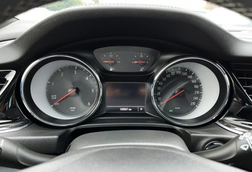 Opel Insignia II Sports Tourer Facelifting 2.0 Diesel 174KM 2021 Opel Insignia Salon Pl / Bezwypadkowy / Automat, zdjęcie 14