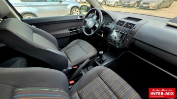 Volkswagen Polo IV Hatchback 1.2 i 12V 64KM 2005 Volkswagen Polo 1,2 benzyna 1.2 Benzyna 64KM, zdjęcie 26