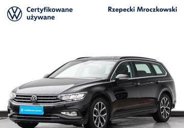 Volkswagen Passat B8 Variant Facelifting 2.0 TDI SCR 150KM 2022 Volkswagen Passat Variant 2.0TDI 150KM Business DSG, Czujniki Parkowania,