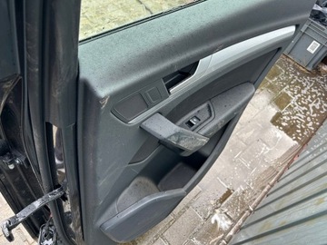 AUDI Q5 80A FACELIFT SPORTBACK DVEŘE PRAVÉ ZADNÍ KOMPLETNÍ