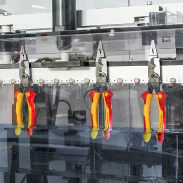 Клещи Wiha Electrics Многофункциональный электромонтаж 8 в 1, изоляция VDE