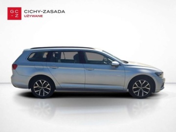 Volkswagen Passat B8 Variant Facelifting 1.5 TSI EVO 150KM 2023 Volkswagen Passat Volkswagen Passat, aktywny tempomat ACC, Pakiet Zimowy,, zdjęcie 5