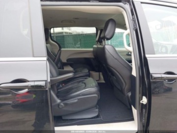 Chrysler Pacifica II 2024 Chrysler Pacifica Hybrid Select 2024 3.6 Hybryda 287KM, zdjęcie 12