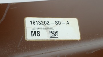 TESLA MODEL S PLAID PAS TYLNY WANNA NOWA 1613202-S0-A