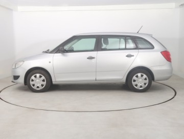 Skoda Fabia II Kombi Facelifting 1.2 TSI 85KM 2014 Skoda Fabia 1.2 TSI, Salon Polska, 1. Właściciel, zdjęcie 2