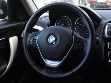 BMW Seria 1 F20-F21 Hatchback 5d Facelifting 2015 118d 150KM 2017 BMW 1 118d, Automat, Navi, Klima, Klimatronic, zdjęcie 18