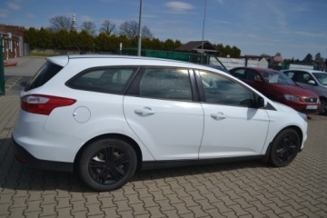 Ford Focus III Hatchback 5d 1.6 Duratec 105KM 2013 Ford Focus, zarejestrowany, zdjęcie 7