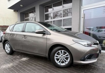 Toyota Auris II Hatchback 5d Facelifting 1.33 Dual VVT-i 99KM 2016 Toyota Auris salon Polska, serwis ASO Toyota, 58 tys km, czujniki park., G, zdjęcie 15