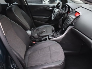 Opel Astra J Sports Tourer Facelifting 1.4 Turbo ECOTEC 140KM 2015 Opel Astra 1.4 T, GAZ, Skóra, Klima, Klimatronic, zdjęcie 8