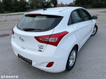 Hyundai i30 II Hatchback 3d 1.6 GDI 135KM 2013 Hyundai i30 Hyundai i30 blue 1.6 GDI YES Gold 1.6 Benzyna 135KM, zdjęcie 17