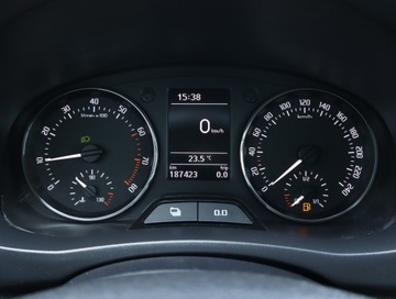 Skoda Roomster Mikrovan Facelifting 1.2 TSI 85KM 2012 Skoda Roomster 1.2 TSI, Klima, Tempomat, zdjęcie 10