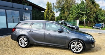 Opel Astra J Sports Tourer 1.4 Turbo ECOTEC 120KM 2011 Opel Astra BENZYNA NAWIGACJA sportowe fotele super okazja polecamy, zdjęcie 11