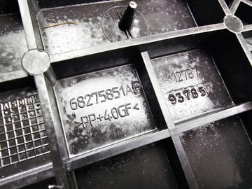 JEEP WRANGLER JL 2.0TB 3.6 2.2D SKŘÍŇKA AKUMULÁTORU