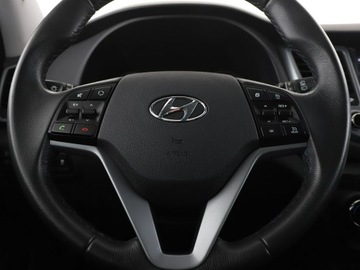 Hyundai Tucson III SUV 1.7 CRDI 115KM 2016 Hyundai Tucson navi PDC-kamera grzane fotele, zdjęcie 20