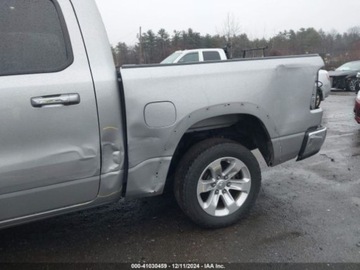 Dodge Ram V 2019 Dodge RAM 2019 Ram 1500 Laramie 4x4 Crew Cab 57 Box 3.6 Benzyna 305KM, zdjęcie 4