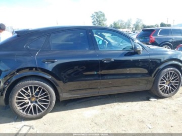 Porsche Cayenne III 2021 Porsche Cayenne Coupe 2021 3.0 Benzyna 335KM, zdjęcie 6