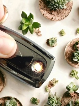 ЭЛЕГАНТНЫЙ БРЕЛОК ДЛЯ КЛЮЧА BMW GLOW LIGHTER ЧЕХОЛ С ЛОГОТИПОМ И СВЕТОДИОДНОЙ СВЕТОДИОДНОЙ ЗАЖИГАЛКОЙ