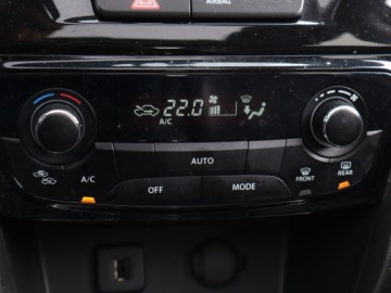 Suzuki Vitara III SUV 1.6 VVT 120KM 2016 Suzuki Vitara 1.6 VVT, Salon Polska, zdjęcie 17