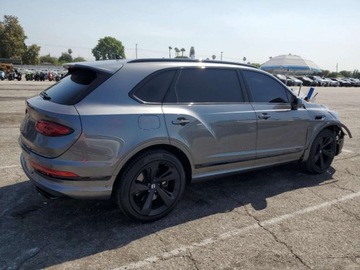 Bentley Bentayga 2024 Bentley Bentayga 2024 4.0l 4.0 Benzyna 542KM, zdjęcie 3