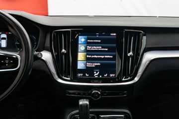 Volvo V60 II  2020 VOLVO V60 T6 AWD R-Design aut Combi 2.0 255KM 2020, zdjęcie 16