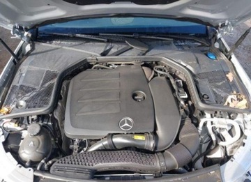 Mercedes Klasa C W206 2021 Mercedes-Benz Klasa C 2021, 2.0L, 4x4, od ubezpieczalni, zdjęcie 13