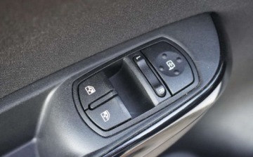 Opel Corsa E Hatchback 3d 1.2 Twinport 70KM 2019 Opel Corsa Bezwypadkowa Serwisowana 1-Wlasciciel Klimatyzacja Komputer Alu, zdjęcie 27