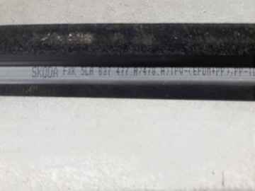 5LA837477A SKODA ENYAQ LIŠTA OKENNÍ DVEŘE PŘEDNÍ LEVÝ IV 50 2023 -DELIKATN