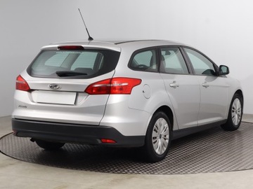 Ford Focus III Kombi Facelifting 1.6 TDCi 95KM 2015 Ford Focus 1.6 TDCi, Salon Polska, Serwis ASO, zdjęcie 4