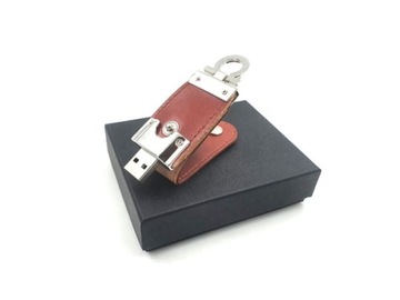 Pendrive na prezent 16 GB w pudelku PDS
