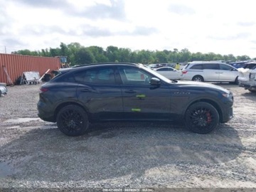 Maserati Levante 2022 Maserati Levante Modena 2022 3.0l 3.0 Benzyna 424KM, zdjęcie 6