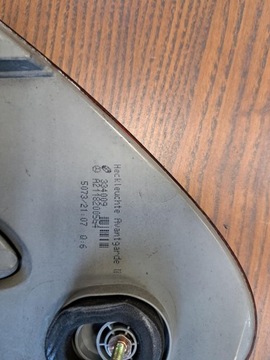 MERCEDES E TŘÍDA W211 SEDAN AVANTGARDE SVĚTLO LEVÝ ZADNÍ A2118200564