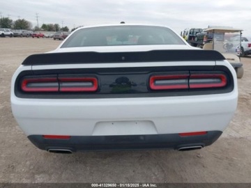 Dodge Challenger III 2022 Dodge Challenger 2022r., SXT, od ubezpieczalni 3.6 Benzyna 303KM, zdjęcie 5